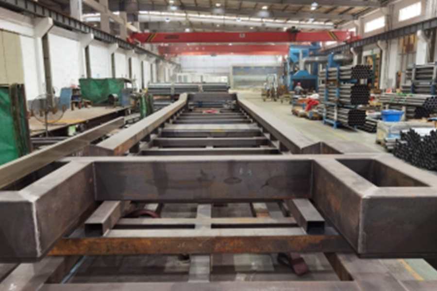 Kompletní výroba zařízení a zakázková výroba